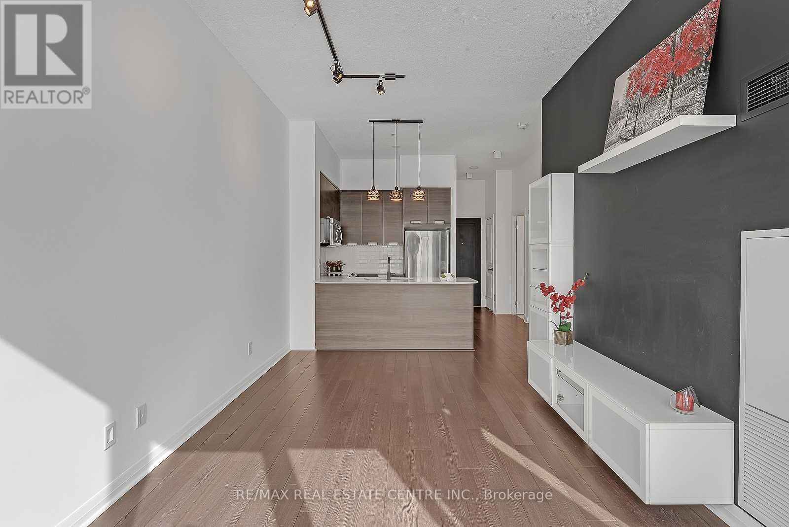 401 - 75 Eglinton Avenue W, Mississauga, Ontario  L5R 1B2 - Photo 9 - W13138122