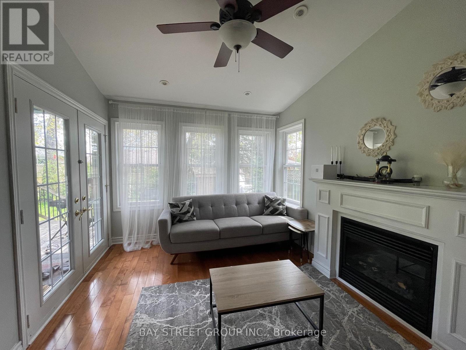 129 Sherwood Forest Drive, Markham, Ontario  L3P 1R2 - Photo 8 - N13130390