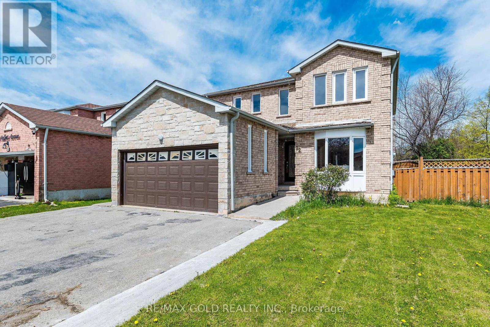 92 MOFFATT AVENUE, Brampton, Ontario