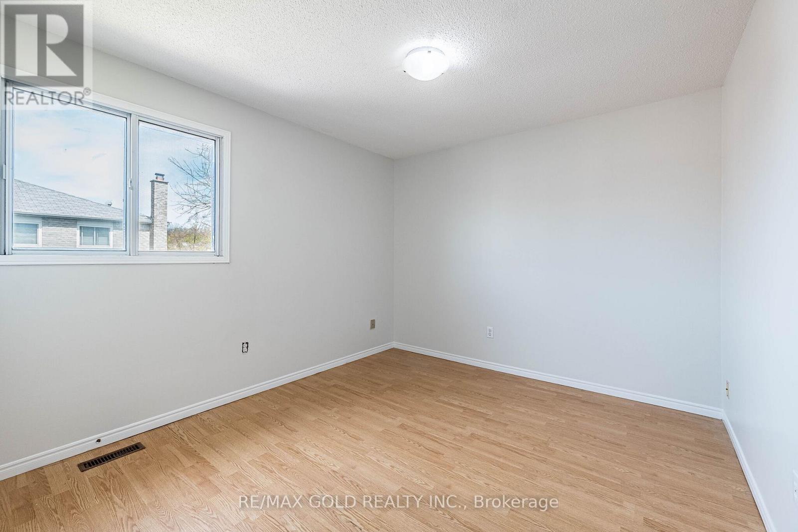 92 Moffatt Avenue, Brampton, Ontario  L6Y 4K8 - Photo 33 - W13135746