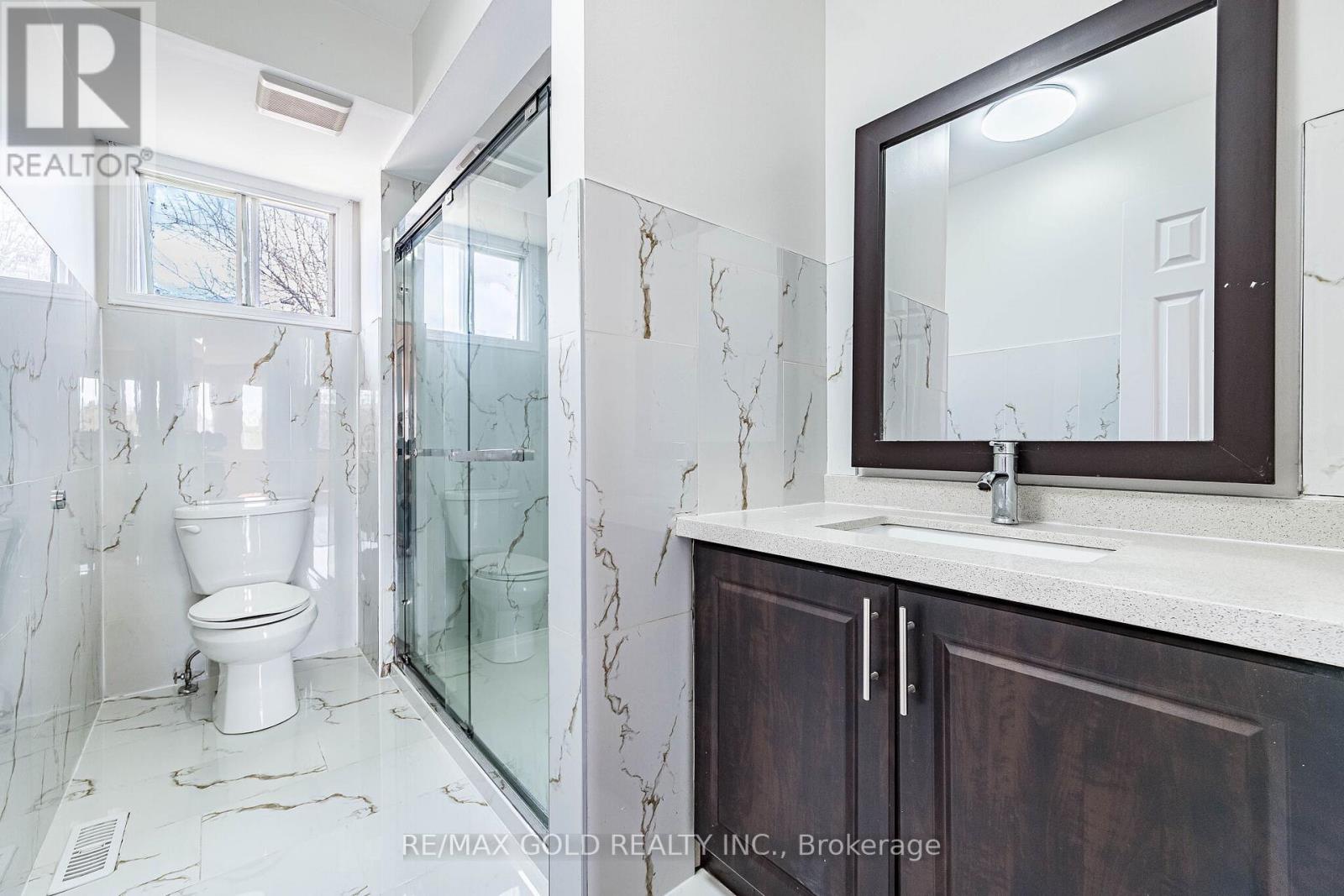 92 Moffatt Avenue, Brampton, Ontario  L6Y 4K8 - Photo 28 - W13135746