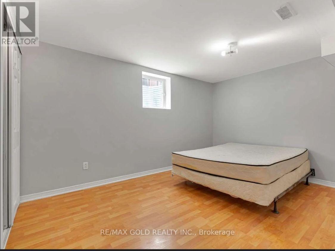 92 Moffatt Avenue, Brampton, Ontario  L6Y 4K8 - Photo 44 - W13135746