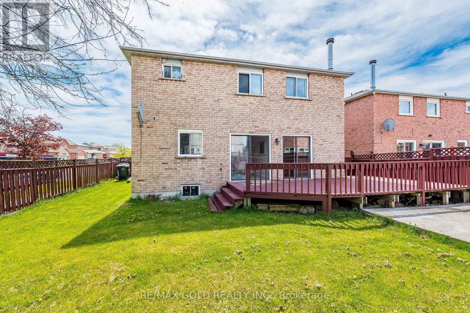 92 Moffatt Avenue, Brampton, Ontario  L6Y 4K8 - Photo 46 - W13135746