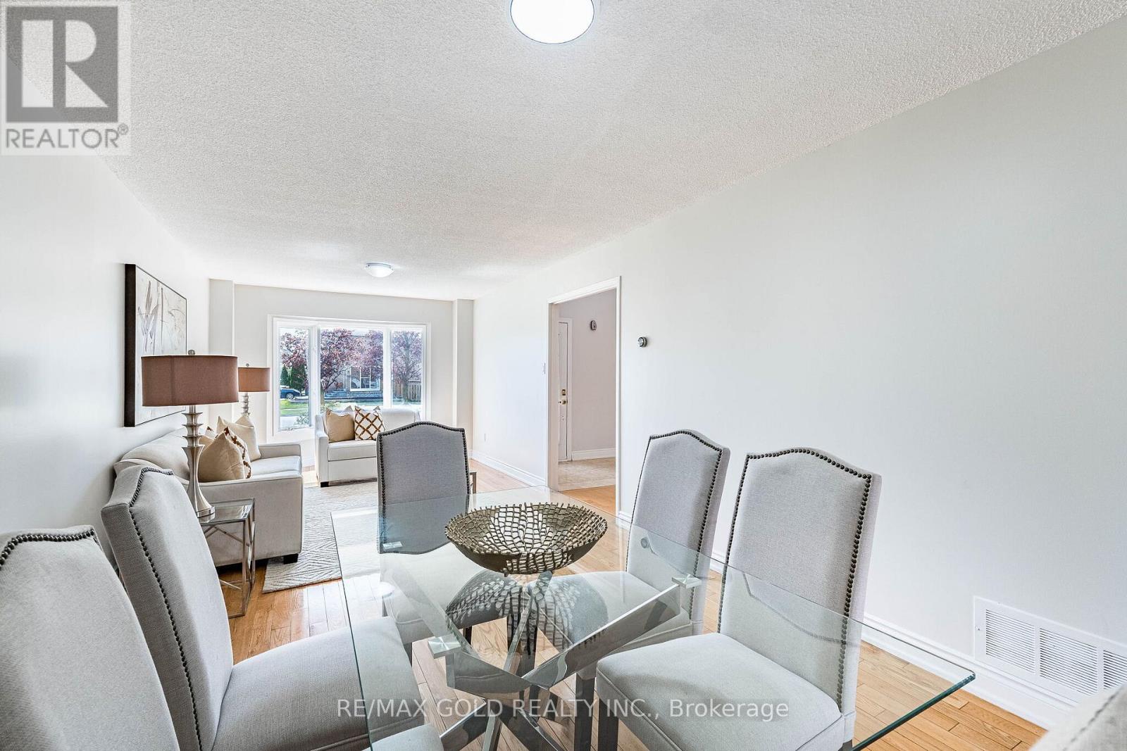 92 Moffatt Avenue, Brampton, Ontario  L6Y 4K8 - Photo 13 - W13135746