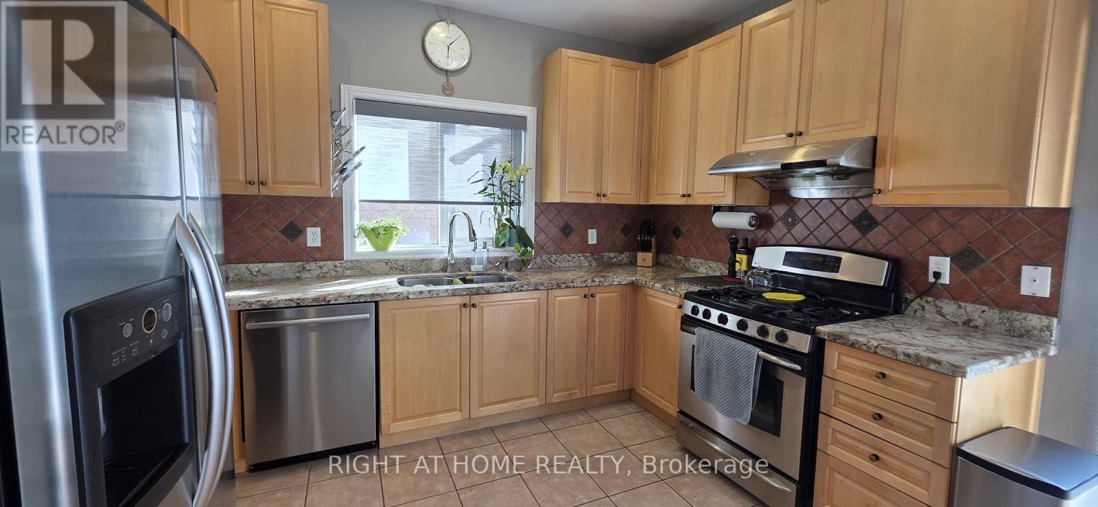 3140 Wrigglesworth Crescent, Mississauga, Ontario L5M 6W7 - Photo 8 - W13137574