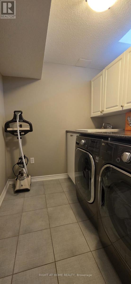 3140 Wrigglesworth Crescent, Mississauga, Ontario L5M 6W7 - Photo 19 - W13137574