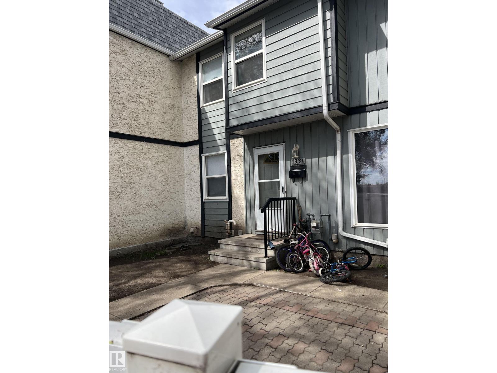 193a Homestead Cr Nw, Edmonton, Alberta  T5A 2Y2 - Photo 2 - E4488269