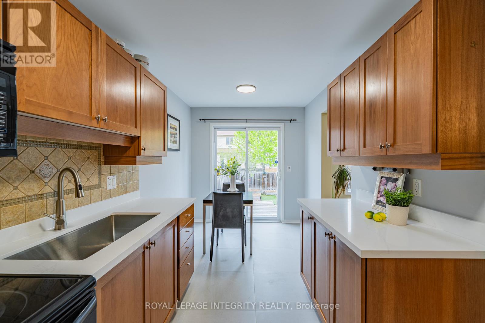 319 Glenbrae Avenue, Ottawa, Ontario  K2W 0B9 - Photo 9 - X13138158