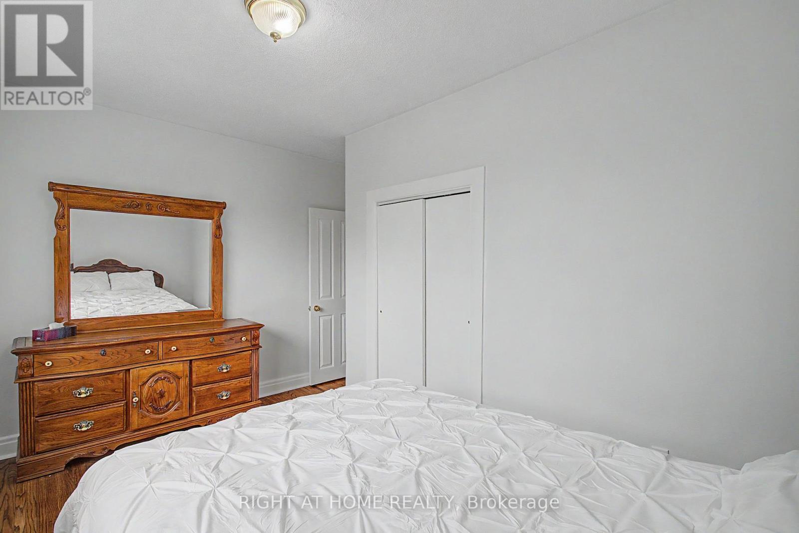 89 Newton Drive, Toronto, Ontario  M2M 2N2 - Photo 14 - C13138180