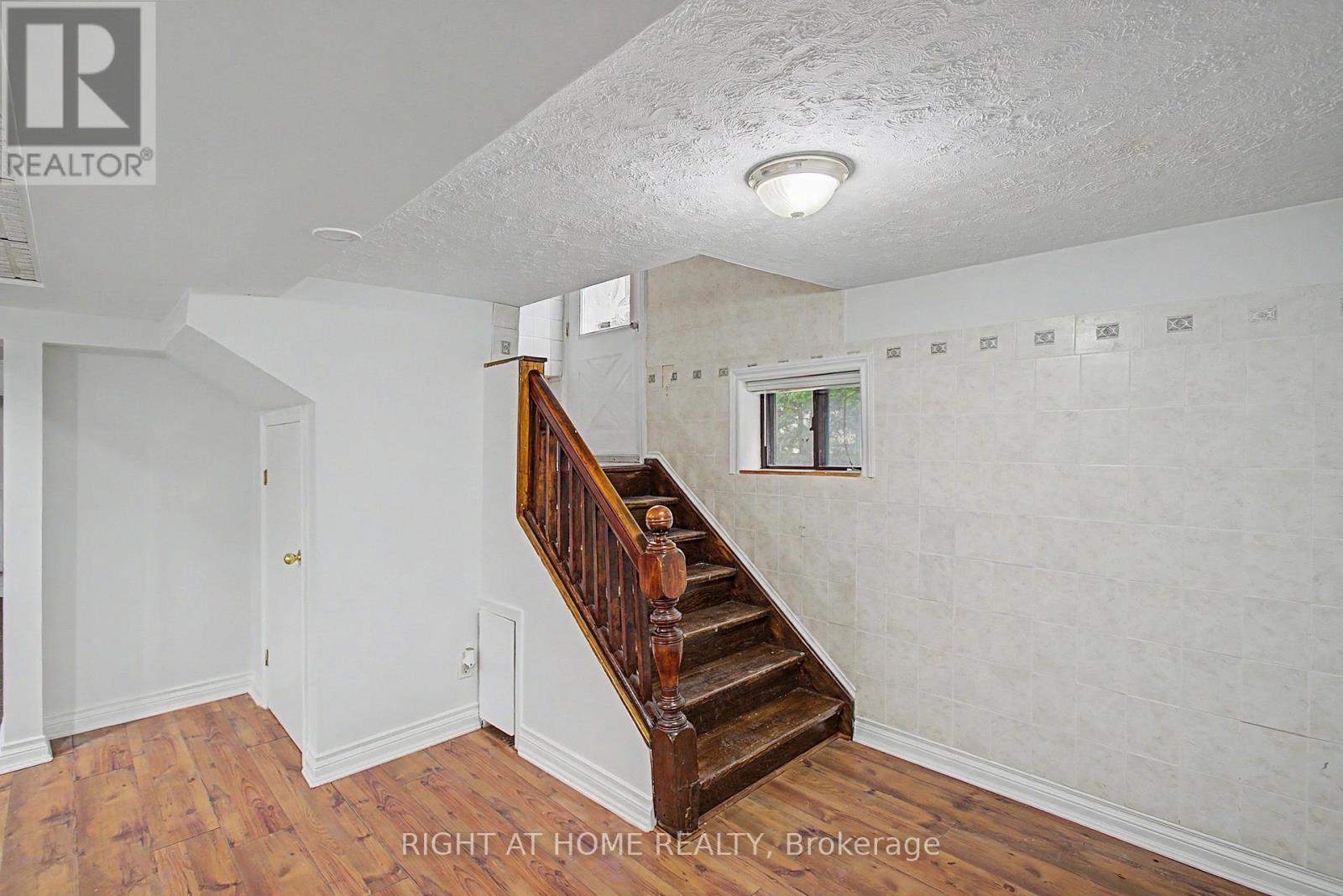 89 Newton Drive, Toronto, Ontario  M2M 2N2 - Photo 20 - C13138180