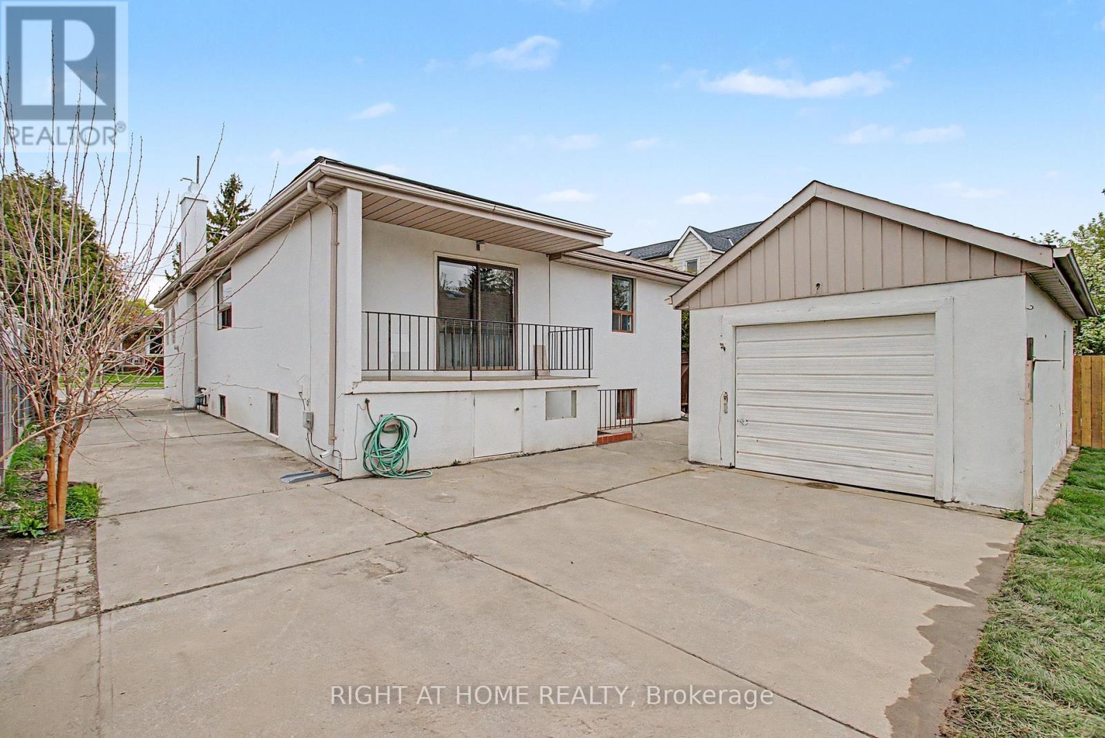 89 Newton Drive, Toronto, Ontario  M2M 2N2 - Photo 29 - C13138180