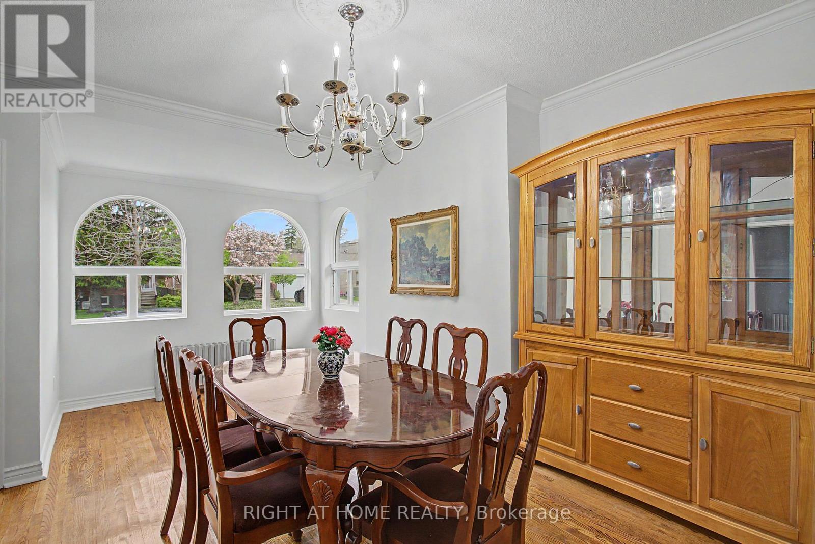 89 Newton Drive, Toronto, Ontario  M2M 2N2 - Photo 5 - C13138180