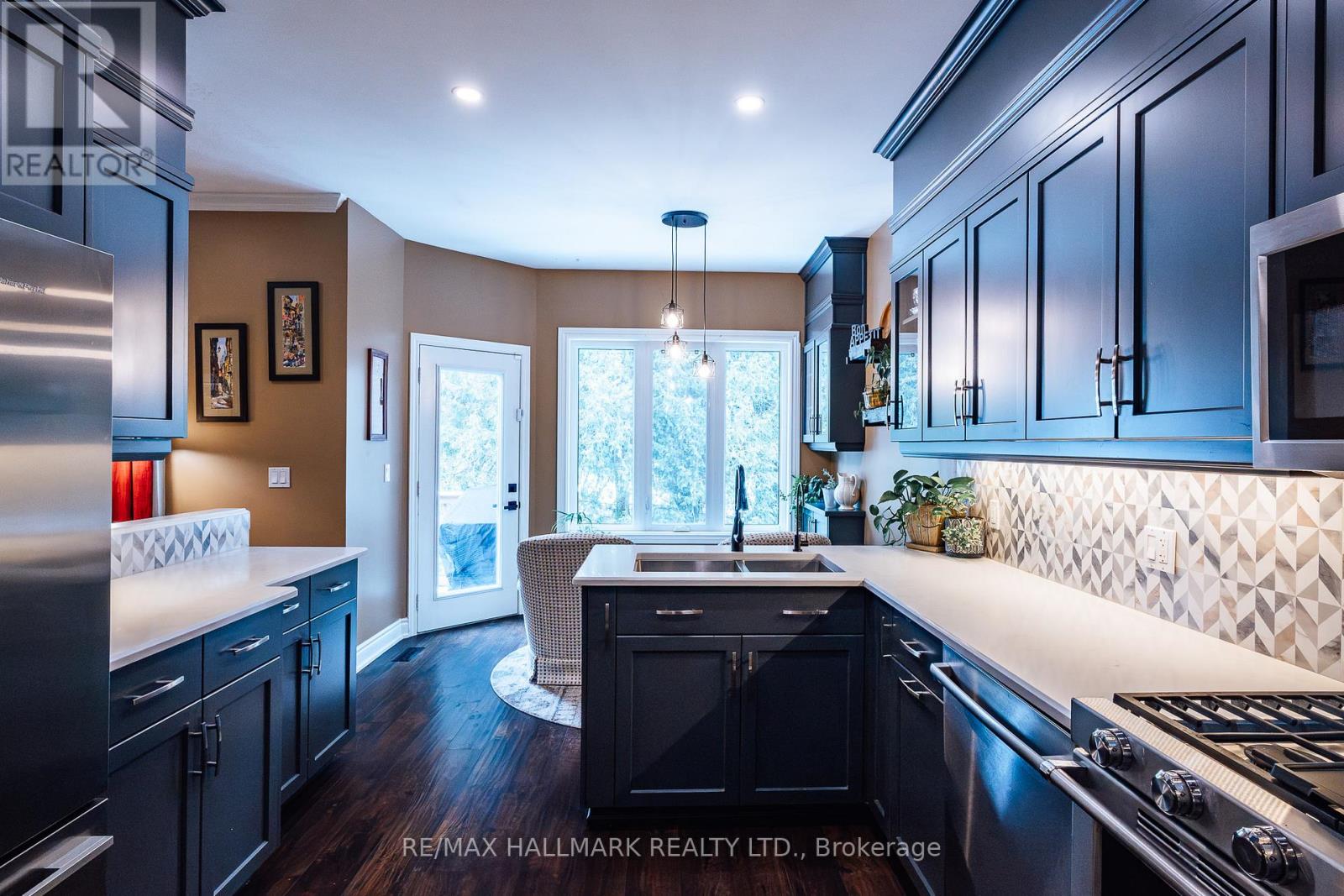 12 Fairway Lane, Guelph, Ontario  N1E 7A9 - Photo 4 - X13138074