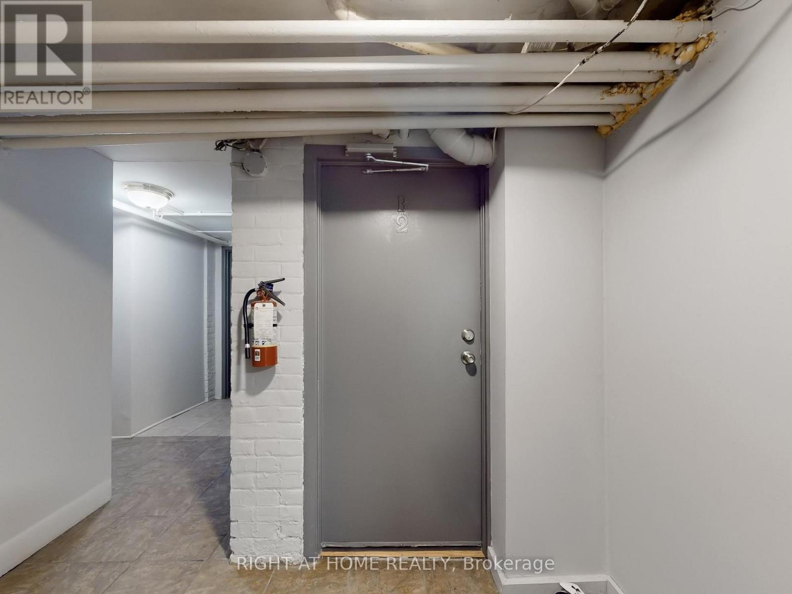 32 High Park Boulevard, Toronto, Ontario  M6R 1M7 - Photo 21 - W13138170