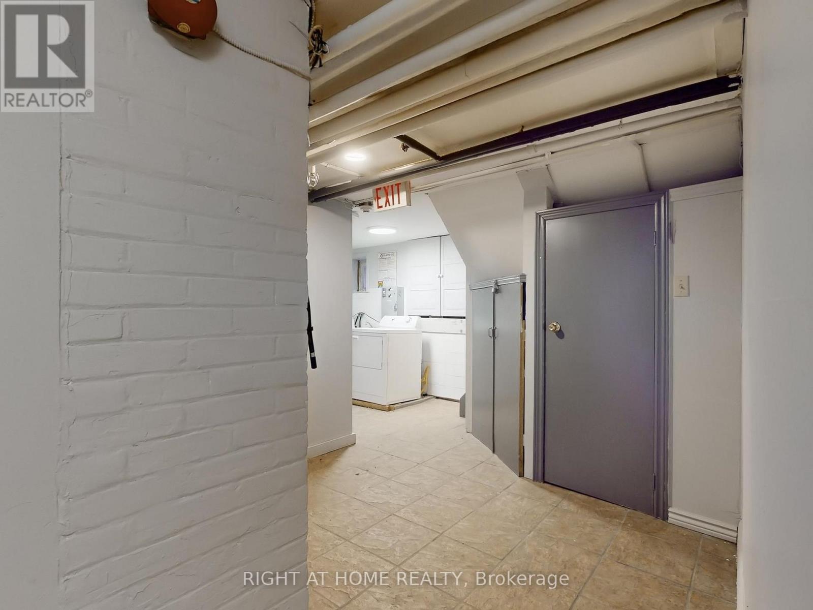 32 High Park Boulevard, Toronto, Ontario  M6R 1M7 - Photo 22 - W13138170