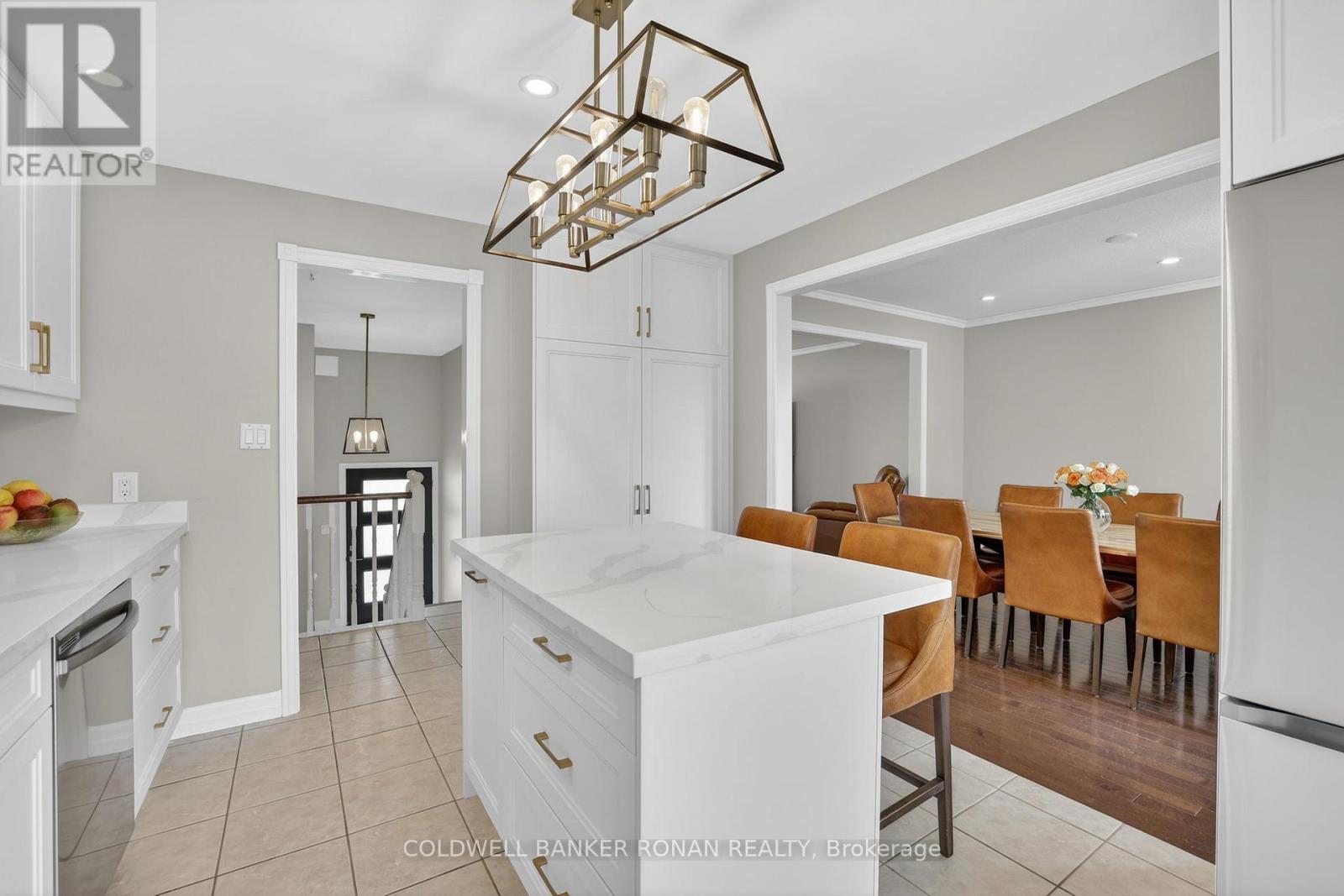 10 Catherine Street, Adjala-Tosorontio, Ontario  L0G 1L0 - Photo 9 - N12930922
