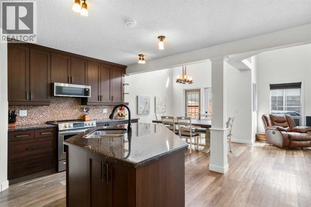 176 Douglas Ridge Green SE, Calgary, Alberta  T2Z 2T4 - Photo 5 - A2305521