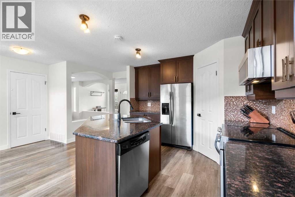 176 Douglas Ridge Green SE, Calgary, Alberta  T2Z 2T4 - Photo 12 - A2305521