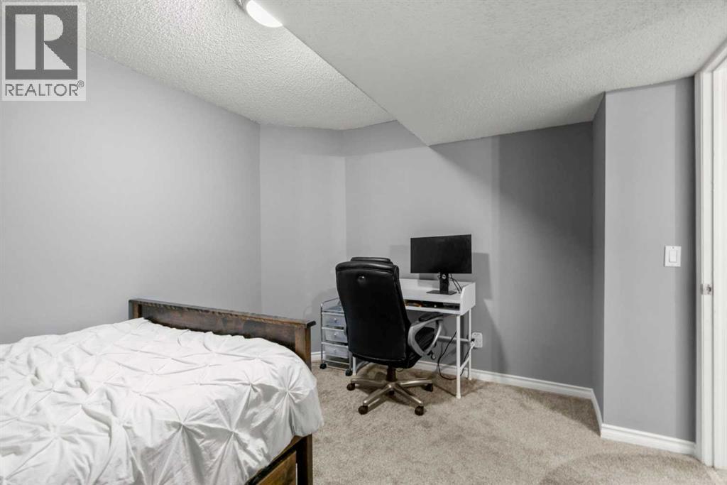 176 Douglas Ridge Green SE, Calgary, Alberta  T2Z 2T4 - Photo 41 - A2305521