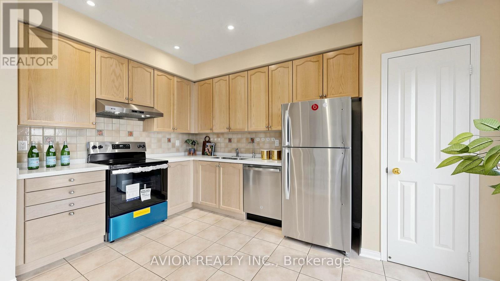 55 Madison Heights Boulevard, Markham, Ontario  L6C 2E3 - Photo 24 - N13132004