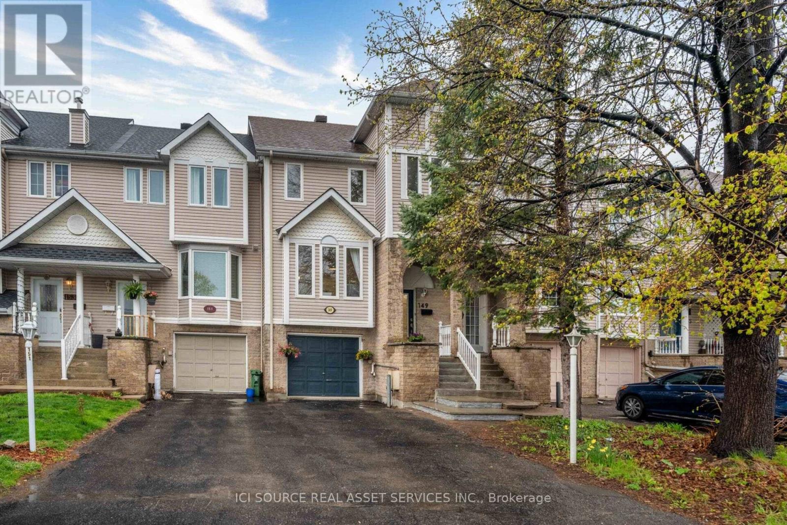 149 WOODGATE WAY, Ottawa, Ontario