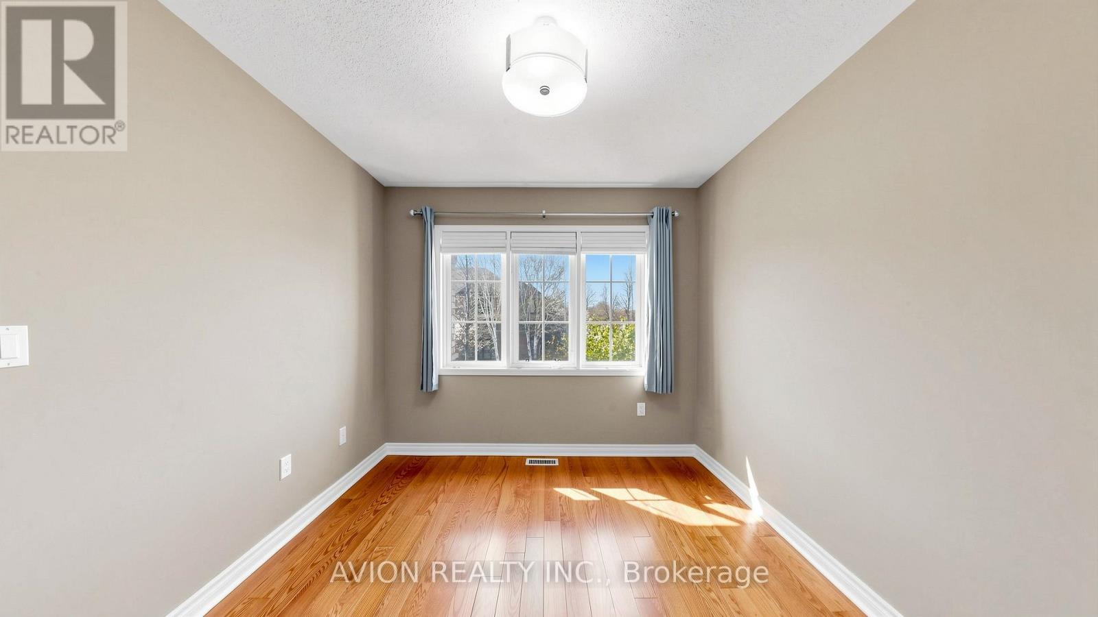 55 Madison Heights Boulevard, Markham, Ontario  L6C 2E3 - Photo 33 - N13132004
