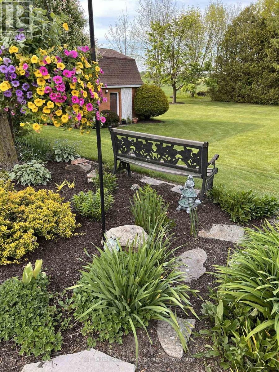 41342 Walton Road, Morris Turnberry, Ontario N0K 1Z0 - Photo 44 - X12941224