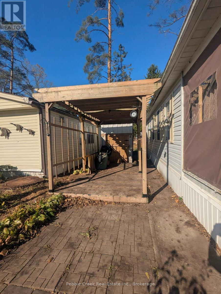 E8 Hickory - 77794 Orchard Line, Central Huron, Ontario N0M 1G0 - Photo 13 - X13085760