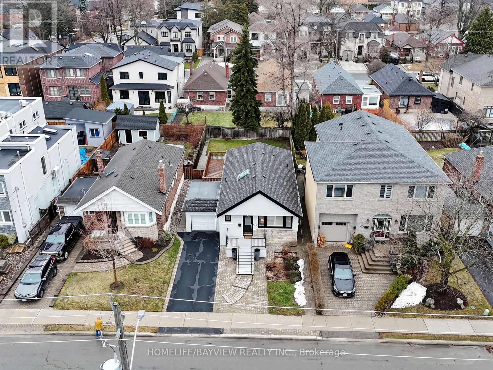 1607 Woodbine Heights Boulevard, Toronto, Ontario  M4B 3A3 - Photo 40 - E13113138