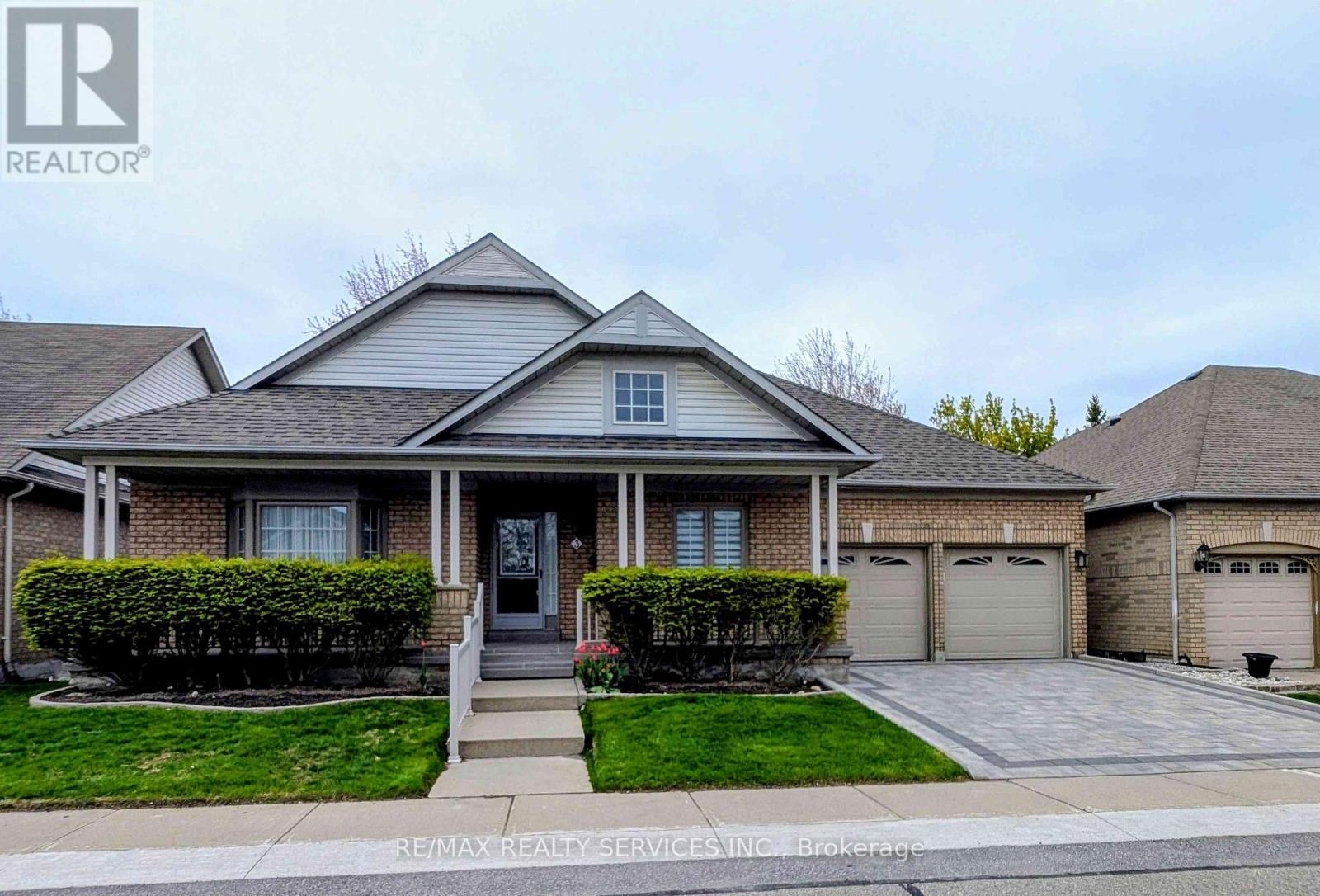 3 TUSCANY LANE, Brampton, Ontario