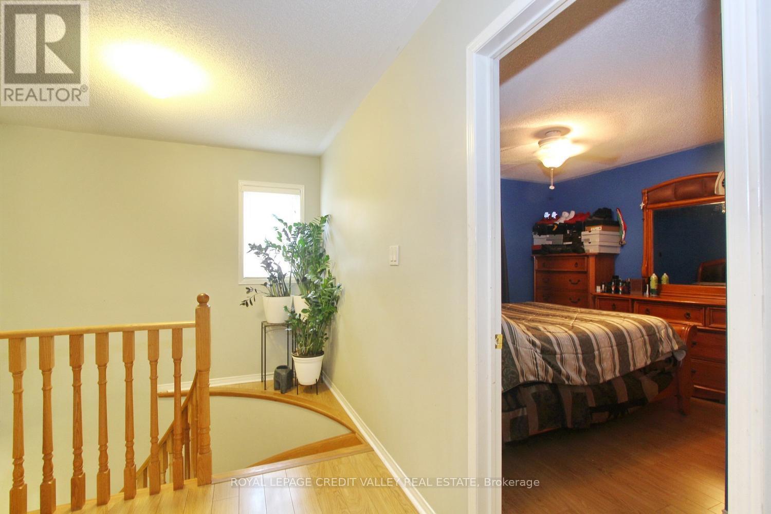 4 Kanata Road, Brampton, Ontario L7A 3R2 - Photo 35 - W12987262