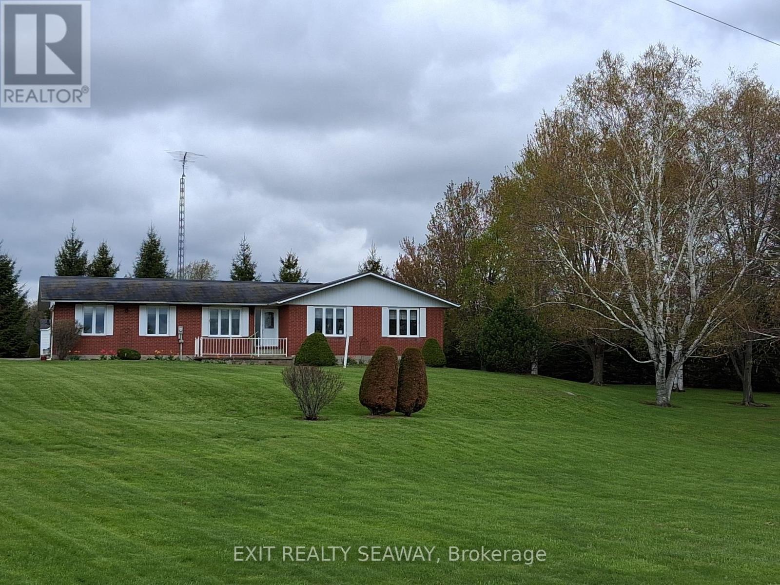 5514 County Road 16 Road N, South Dundas, Ontario  K0E 1K0 - Photo 4 - X12942536