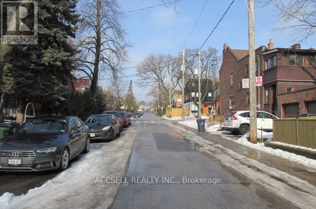 53 Arlington Avenue N, Toronto, Ontario  M6G 3K9 - Photo 6 - C13138210