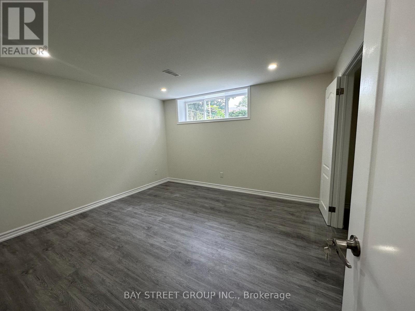 Lower - 17 Kilkenny Drive, Toronto, Ontario  M1W 1J5 - Photo 13 - E13138208