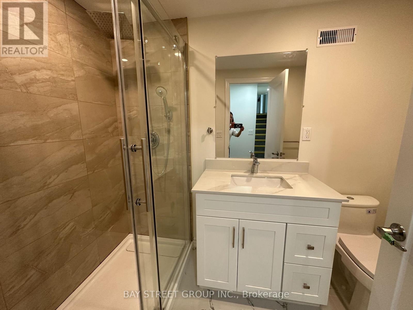 Lower - 17 Kilkenny Drive, Toronto, Ontario  M1W 1J5 - Photo 16 - E13138208