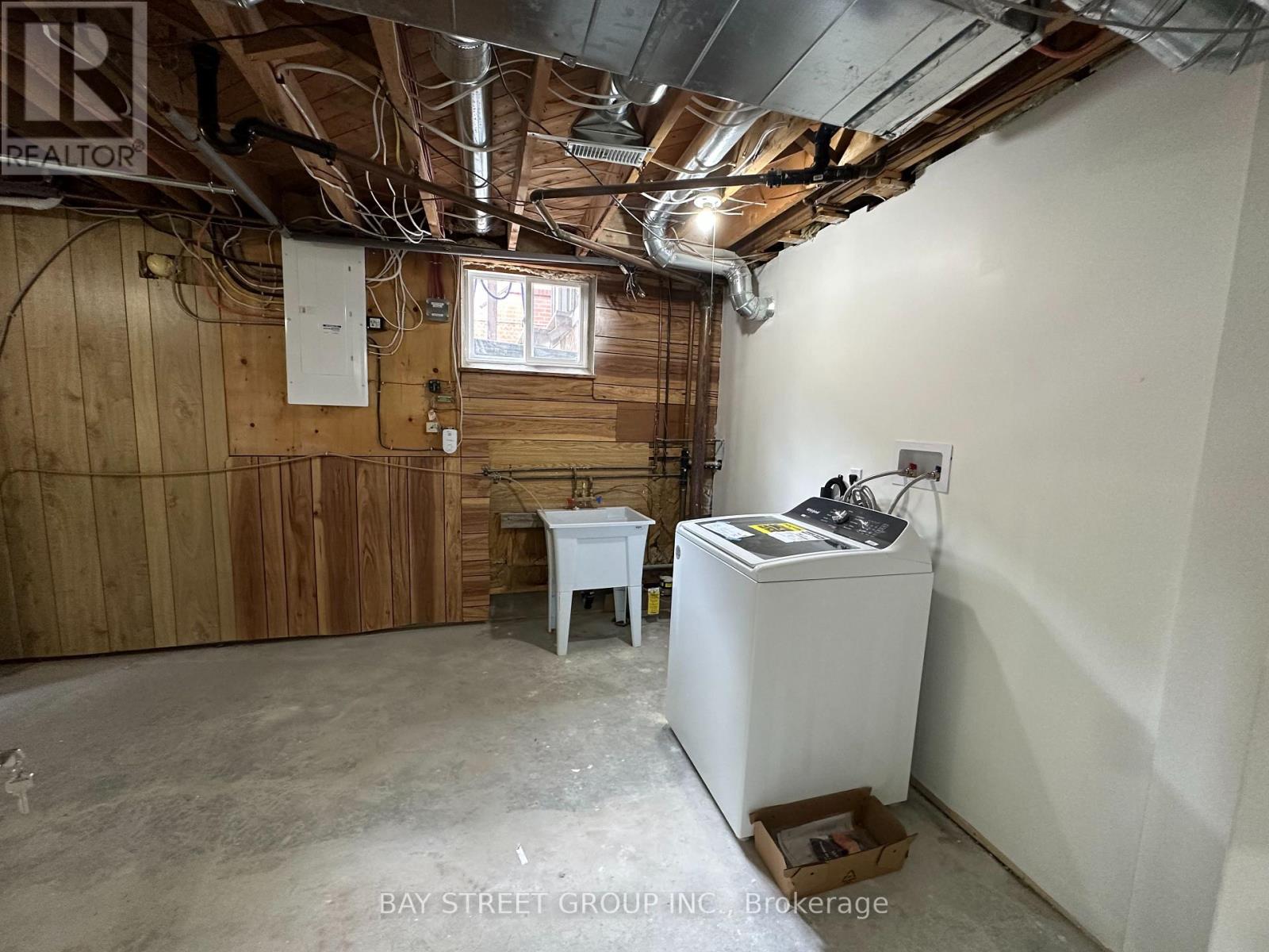 Lower - 17 Kilkenny Drive, Toronto, Ontario  M1W 1J5 - Photo 19 - E13138208
