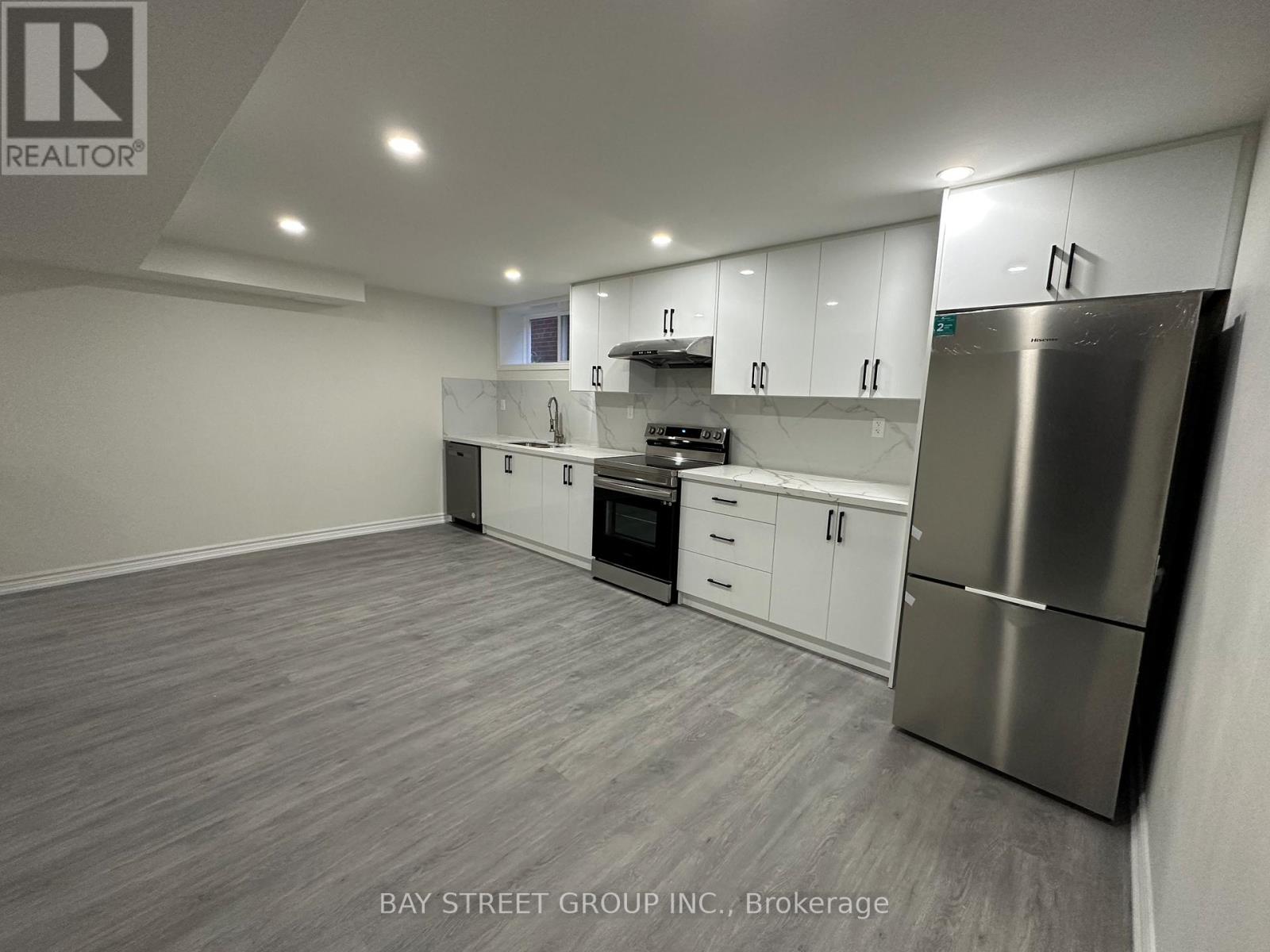 Lower - 17 Kilkenny Drive, Toronto, Ontario  M1W 1J5 - Photo 8 - E13138208