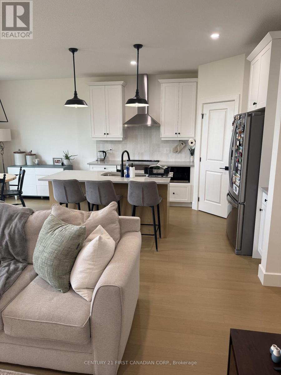 59 - 147 Scott's Drive, Lucan Biddulph, Ontario  N0M 2J0 - Photo 3 - X13137176