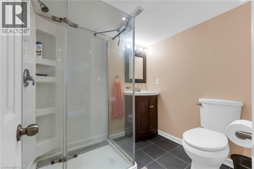 475 East 38th Street, Hamilton, Ontario  L8V 4G7 - Photo 28 - 40820915