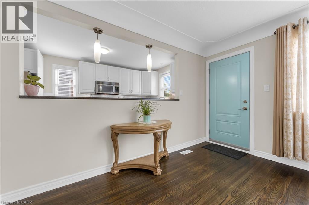 475 East 38th Street, Hamilton, Ontario  L8V 4G7 - Photo 10 - 40820915