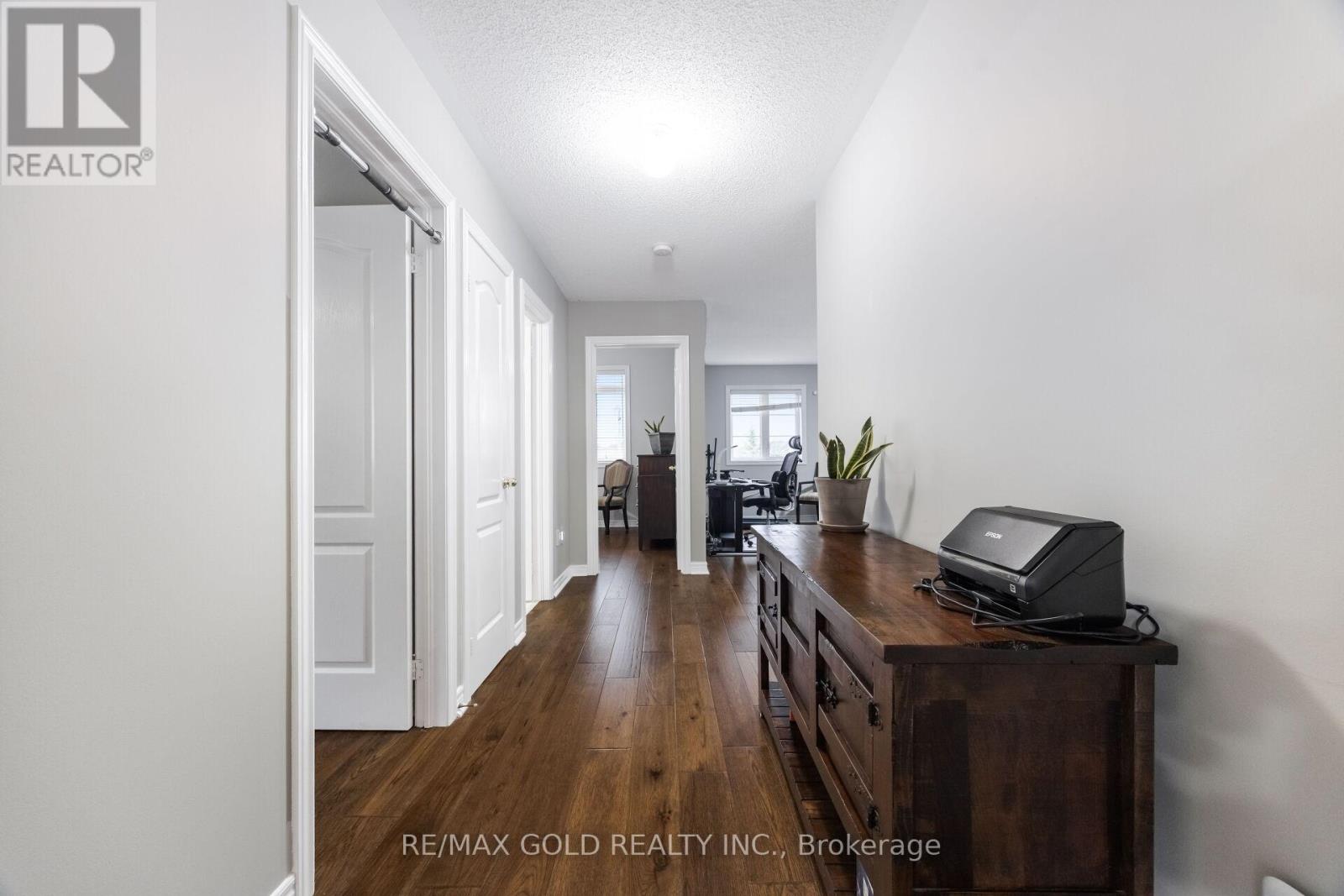 64 Strathdale Road, Brampton, Ontario  L6P 2Y4 - Photo 25 - W13138232
