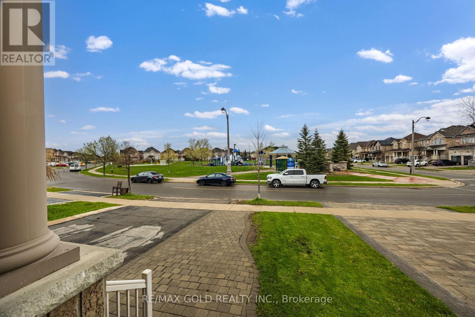 64 Strathdale Road, Brampton, Ontario  L6P 2Y4 - Photo 41 - W13138232