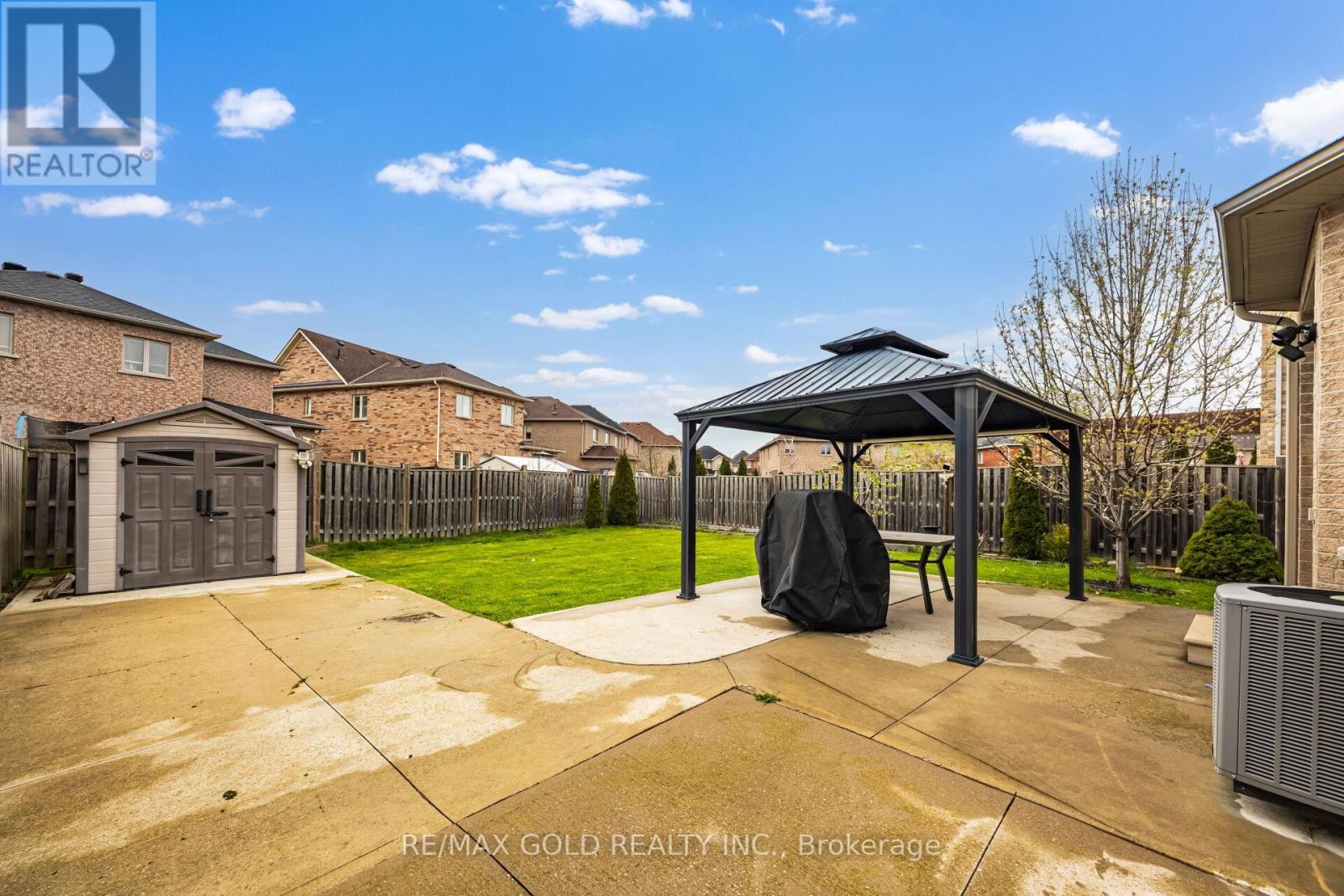 64 Strathdale Road, Brampton, Ontario  L6P 2Y4 - Photo 43 - W13138232