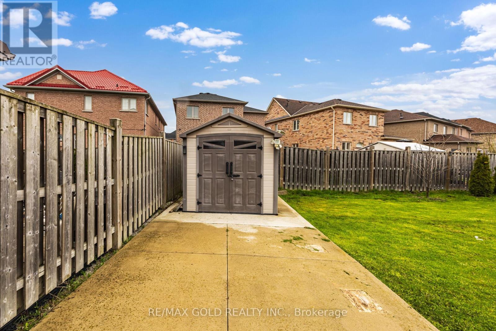 64 Strathdale Road, Brampton, Ontario  L6P 2Y4 - Photo 44 - W13138232
