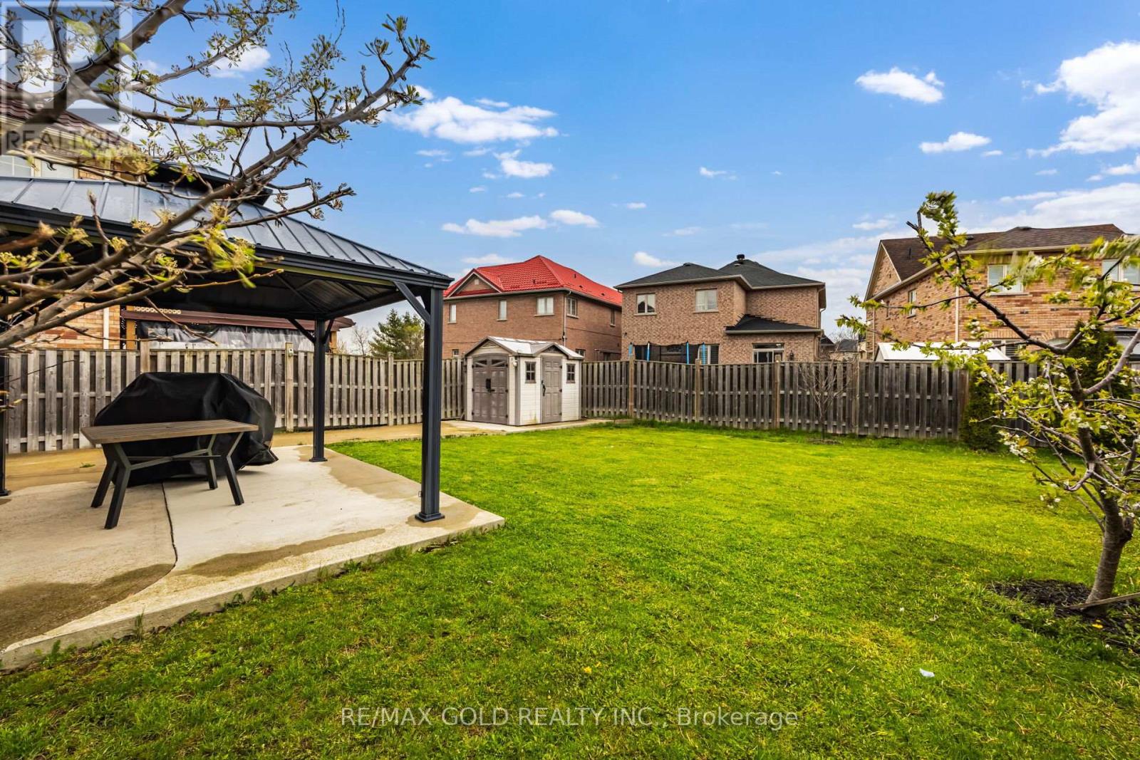 64 Strathdale Road, Brampton, Ontario  L6P 2Y4 - Photo 46 - W13138232