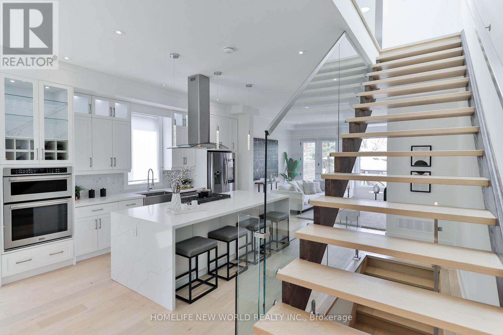 158 Alderbrae Avenue, Toronto, Ontario  M8W 4K3 - Photo 22 - W13138238