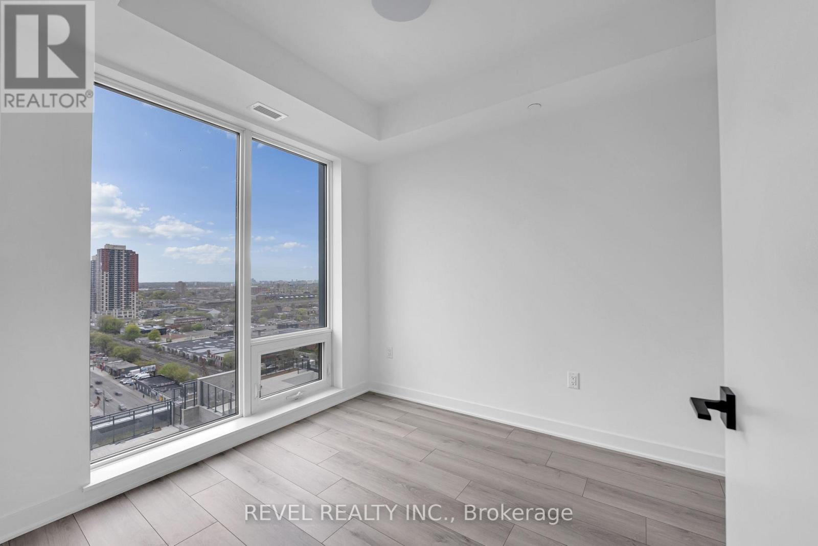 1410 - 1185 Dupont Street, Toronto, Ontario  M6H 0G5 - Photo 14 - W13138244