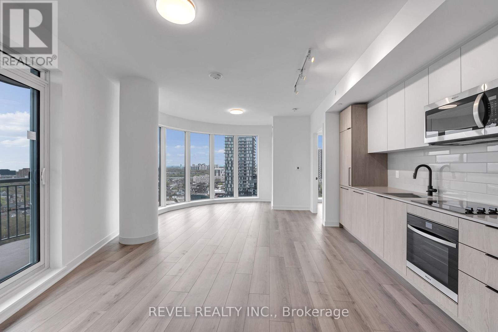 1410 - 1185 Dupont Street, Toronto, Ontario  M6H 0G5 - Photo 2 - W13138244