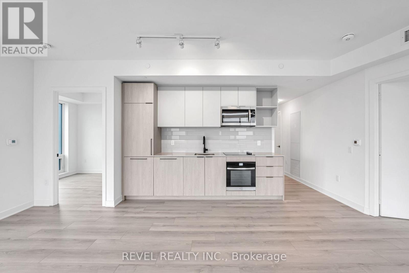 1410 - 1185 Dupont Street, Toronto, Ontario  M6H 0G5 - Photo 3 - W13138244