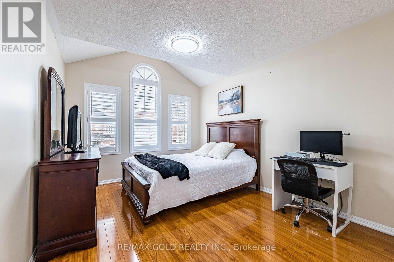11 Ponymeadow Way, Brampton, Ontario  L6X 0M2 - Photo 21 - W13133936